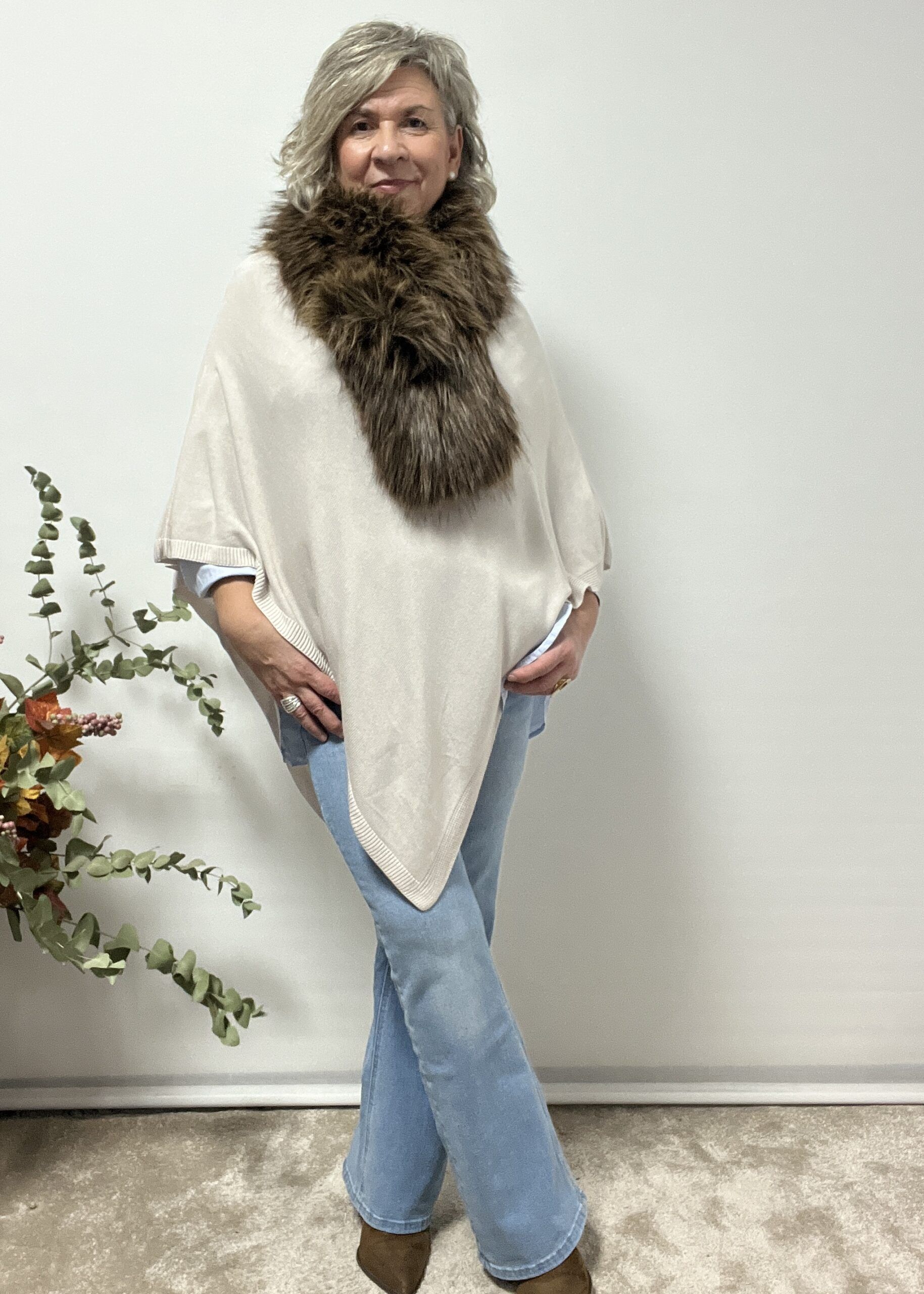 CUELLO PELO LARGO SINTÉTICO - Imagen 2