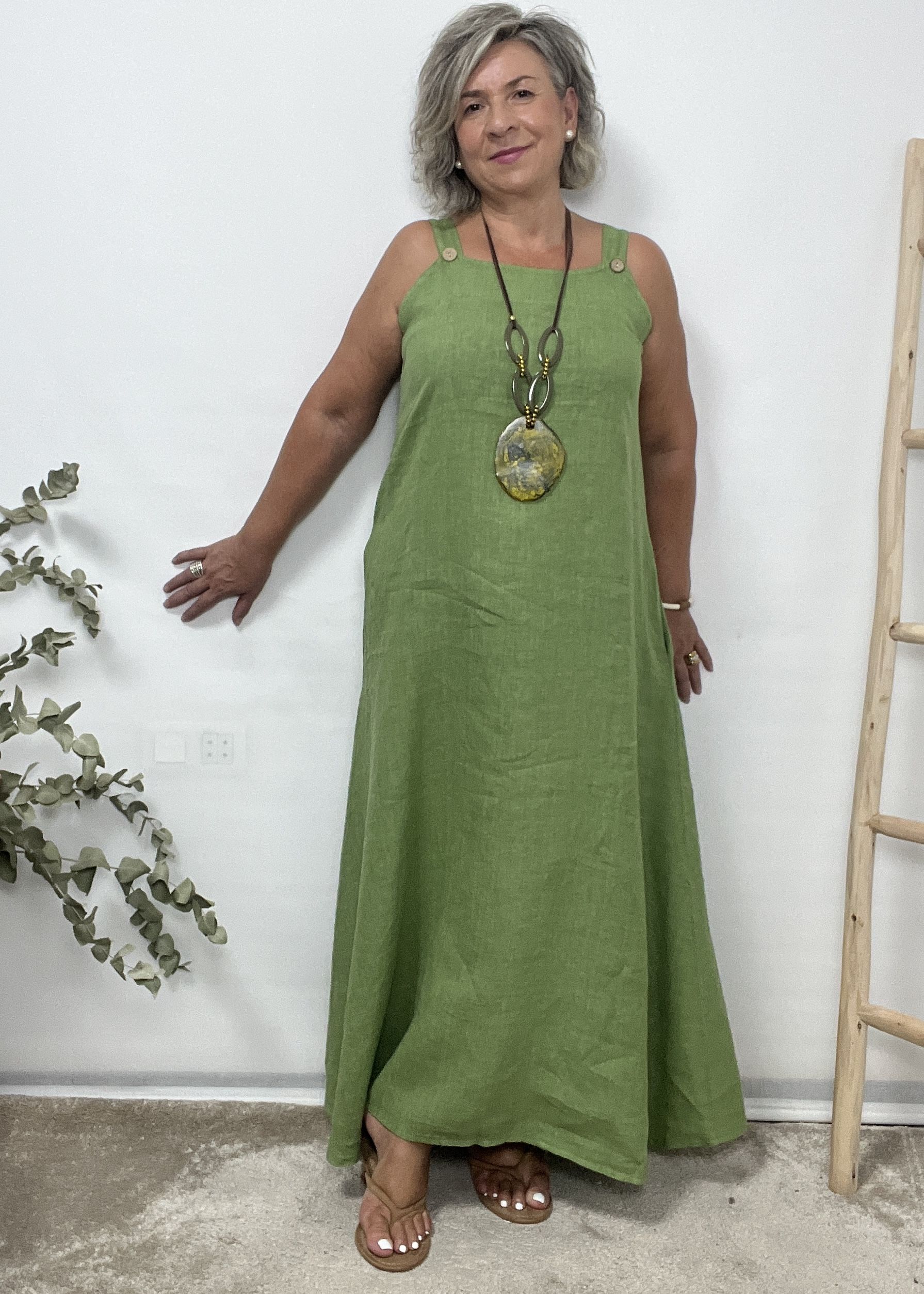 VESTIDO ESTILO PETO - Imagen 2