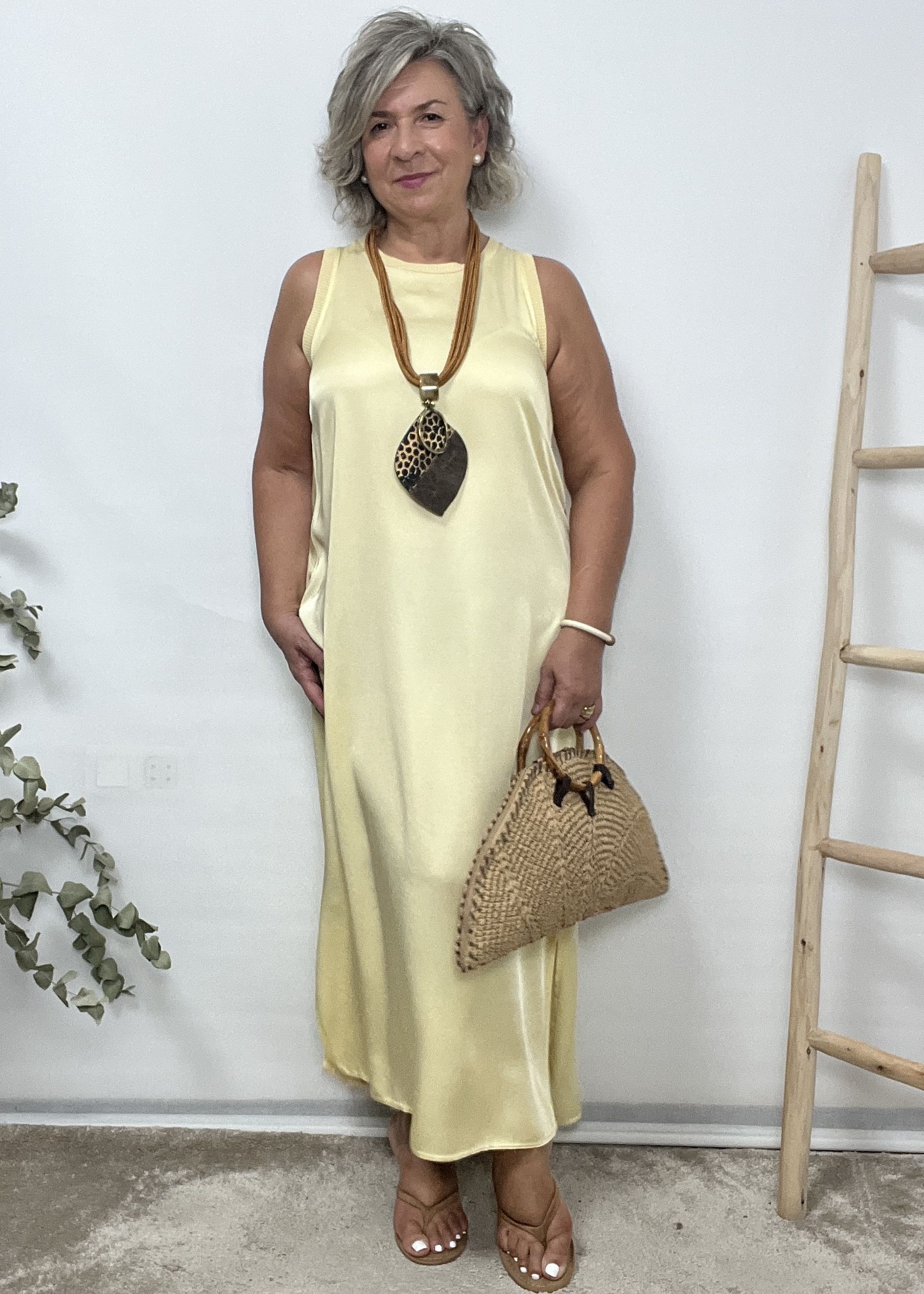 VESTIDO LARGO SATINADO - Imagen 2