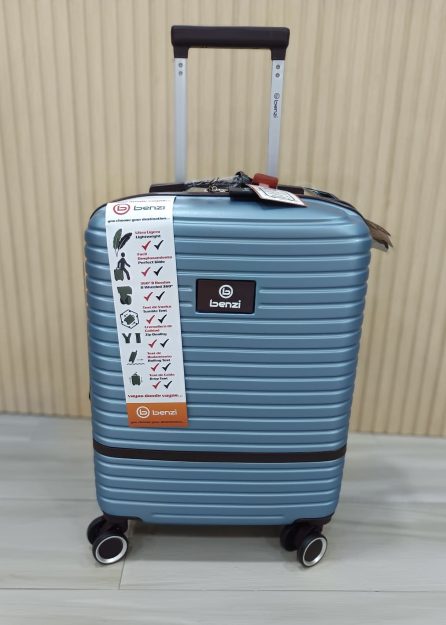 4cc9451d-75e1-4fd5-aaa3-c54fb47f54c6